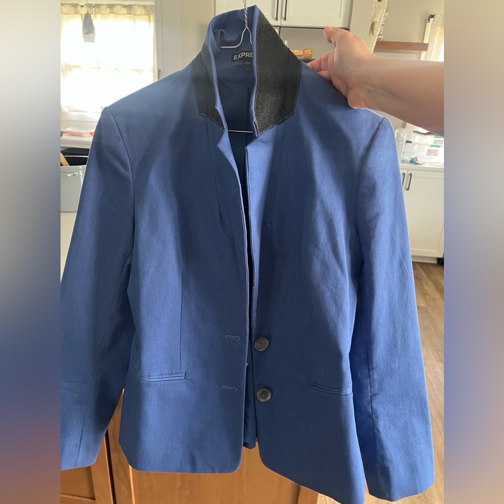 GORGEOUS BLUE BLAZER FROM EXPRESS